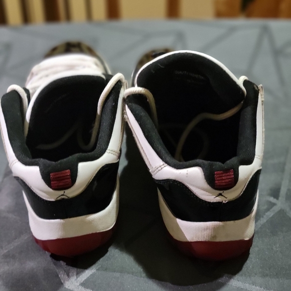 KIDS Jordans - Picture 3 of 4